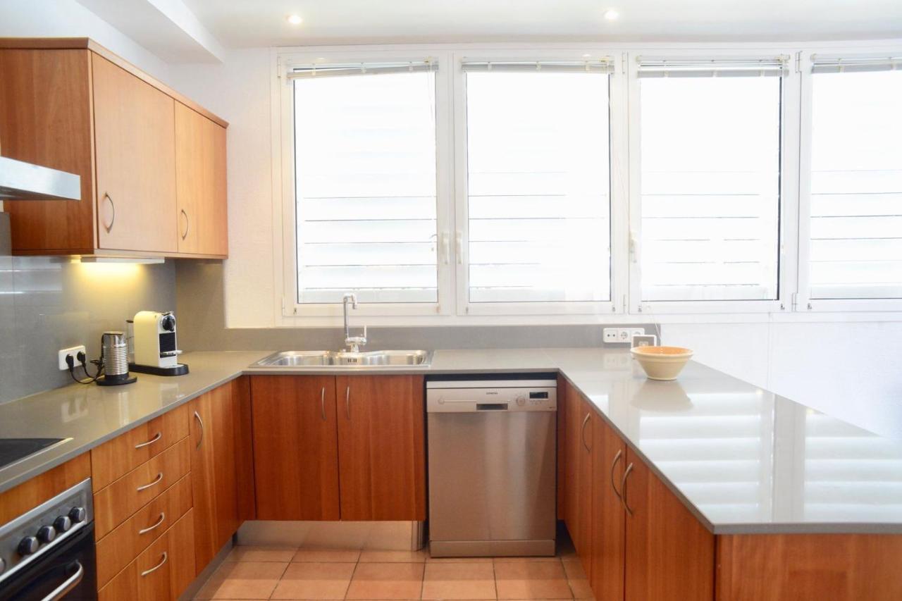 Beachfront Duplex With Terrace And Sea Views - Cadaqués Eksteriør billede