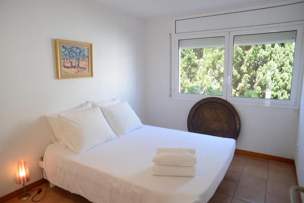 Beachfront Duplex With Terrace And Sea Views - Cadaqués Eksteriør billede