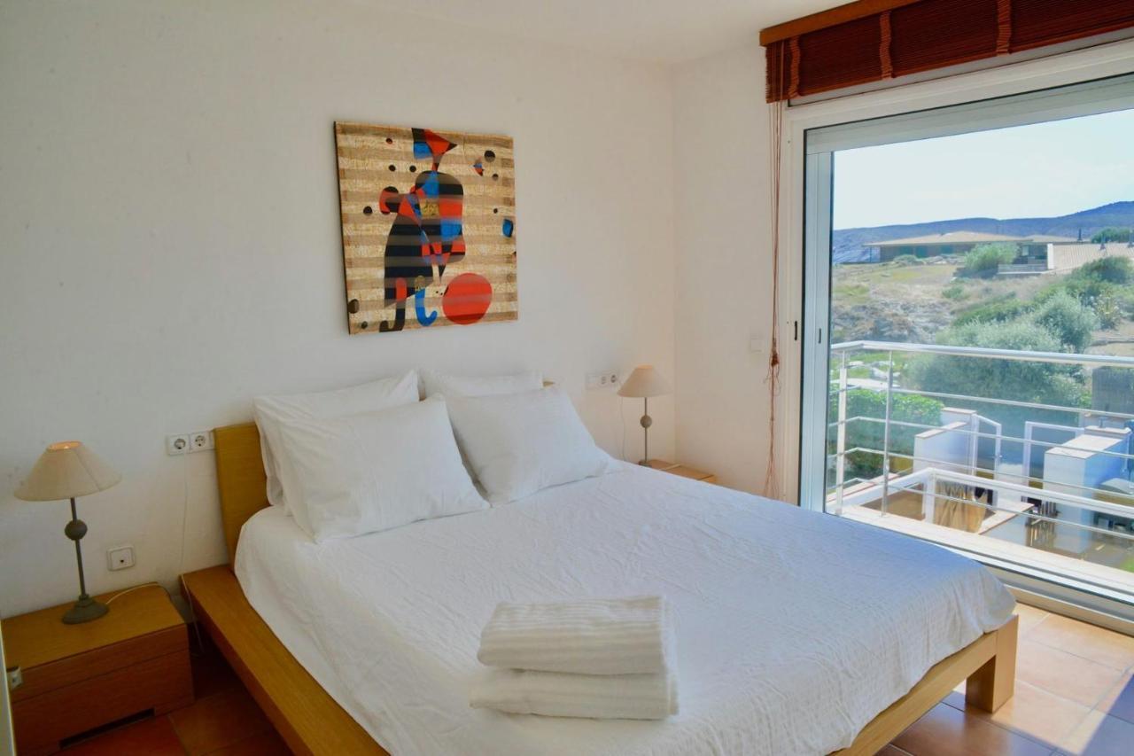 Beachfront Duplex With Terrace And Sea Views - Cadaqués Eksteriør billede
